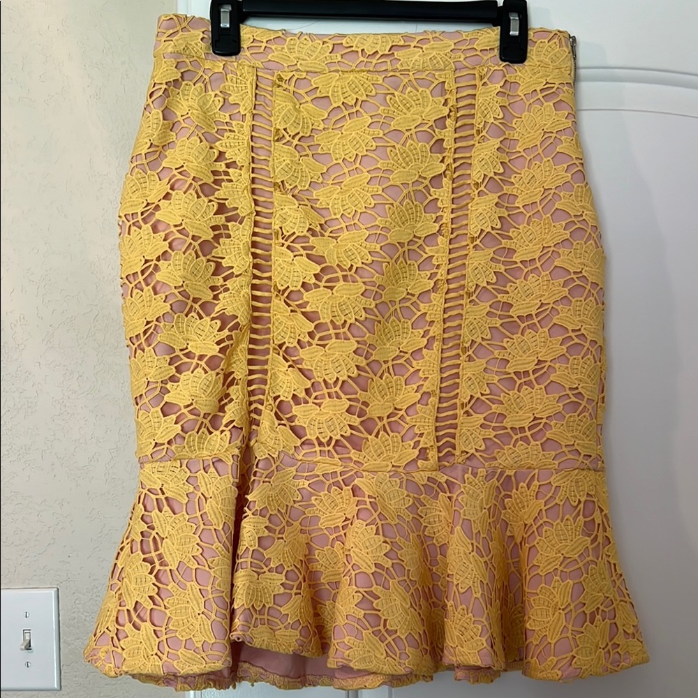 Gianni Bini Gold Trumpet Pencil Skirt